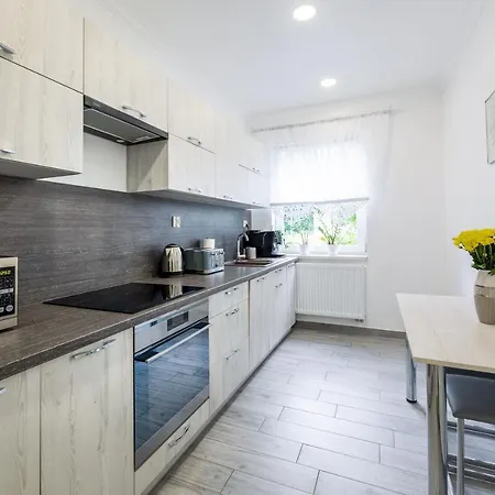 Goscinne I Margaret Kudowa-Zdrój