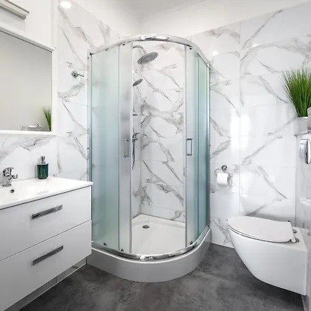 Goscinne I Margaret *