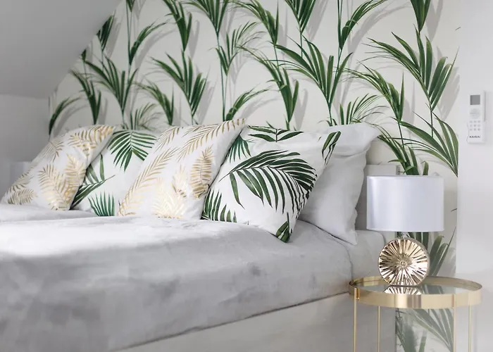 Goscinne I Margaret *